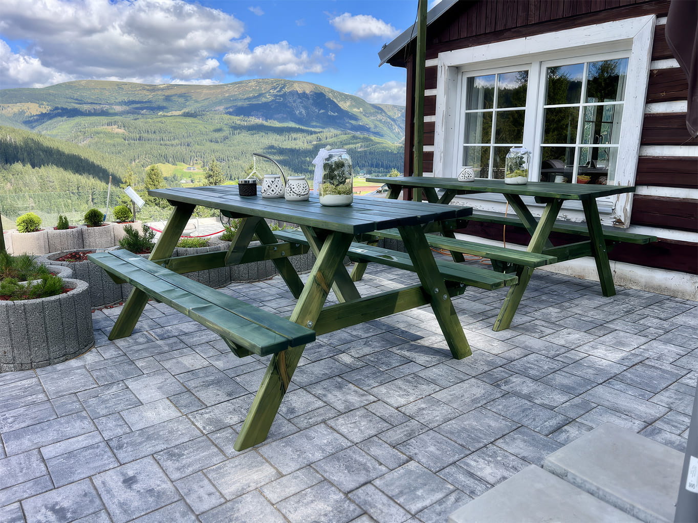 Pivní set Poctivec v Peci pod Sněžkou - zahradní sestava stůl + lavice